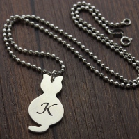 Personalized Tiny Cat Initial Pendant Necklace Silver